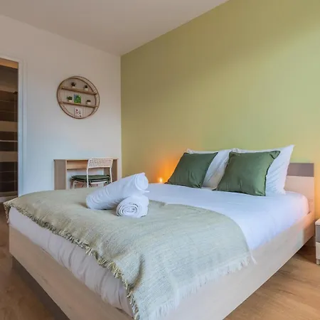 One Bedroom Apartment With Balcony, City Center Tourcoing Exterior photo