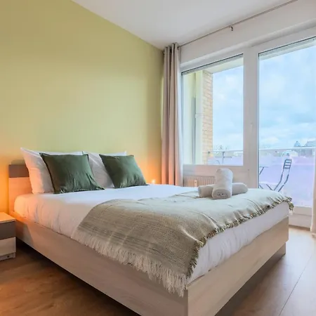 One Bedroom Apartment With Balcony, City Center Tourcoing Exterior photo