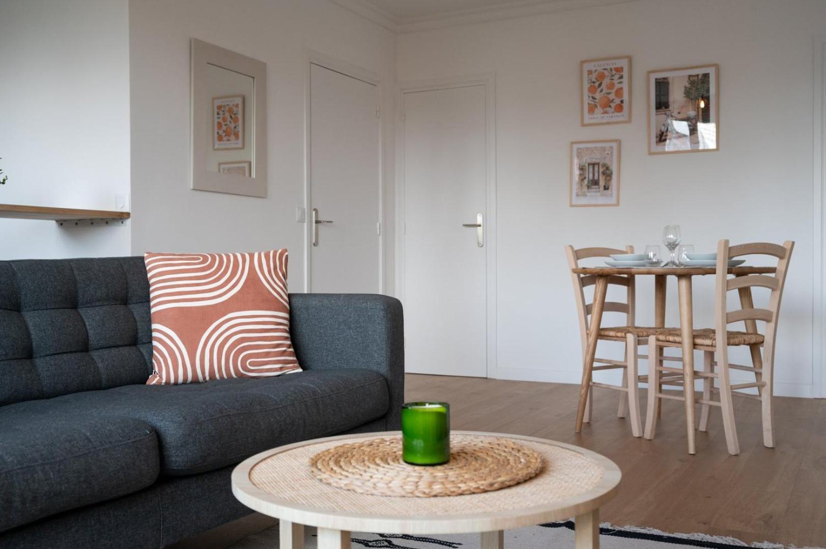 One Bedroom With Balcony, Center Tourcoing